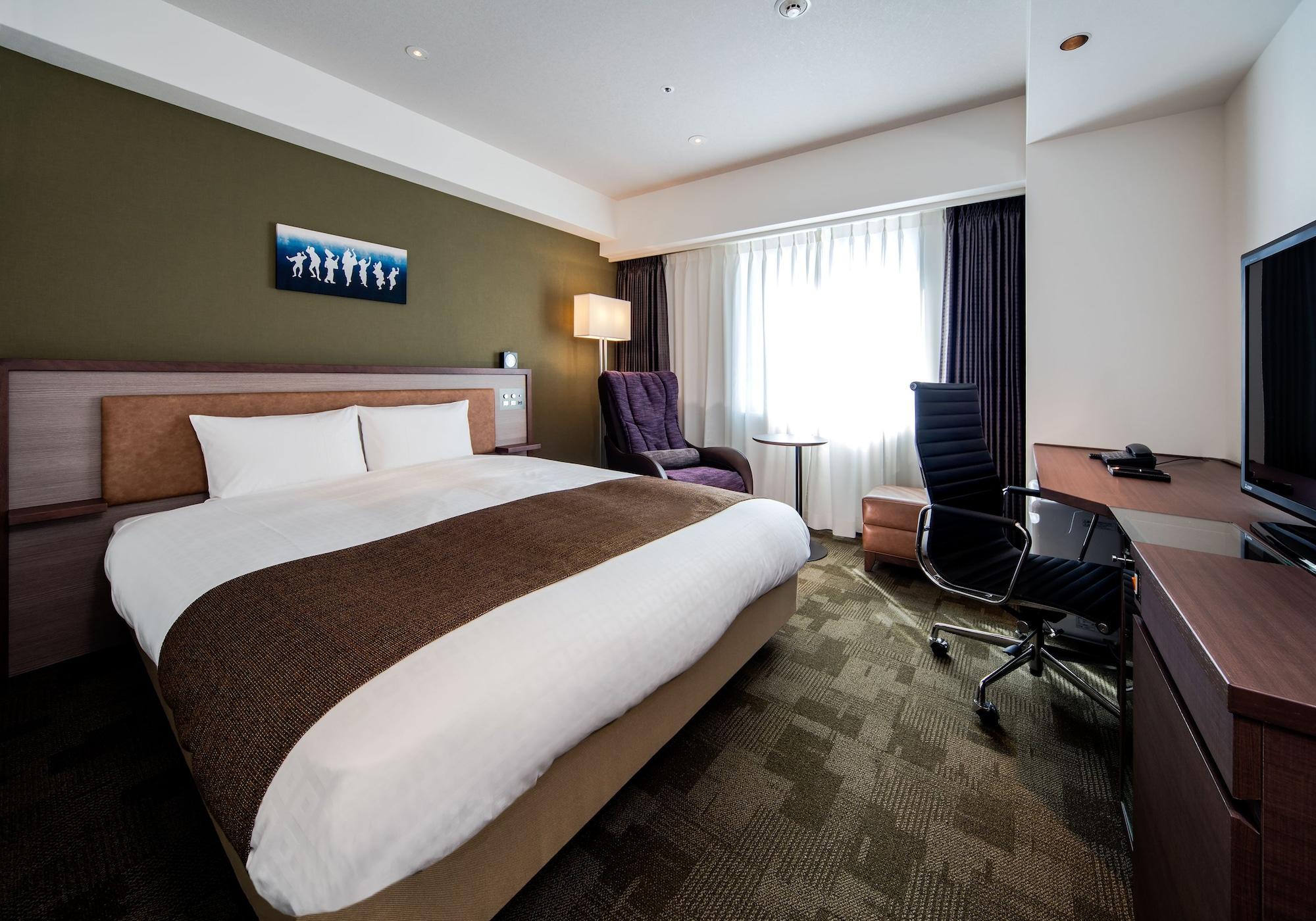 Daiwa Roynet Hotel Tokushima Ekimae Экстерьер фото