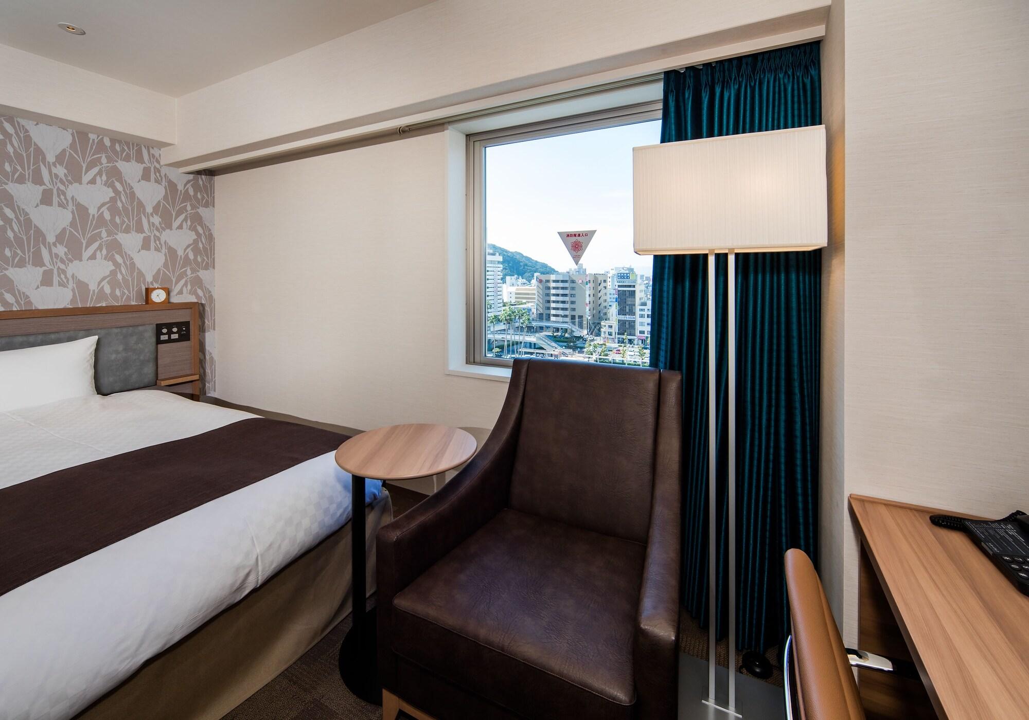 Daiwa Roynet Hotel Tokushima Ekimae Экстерьер фото