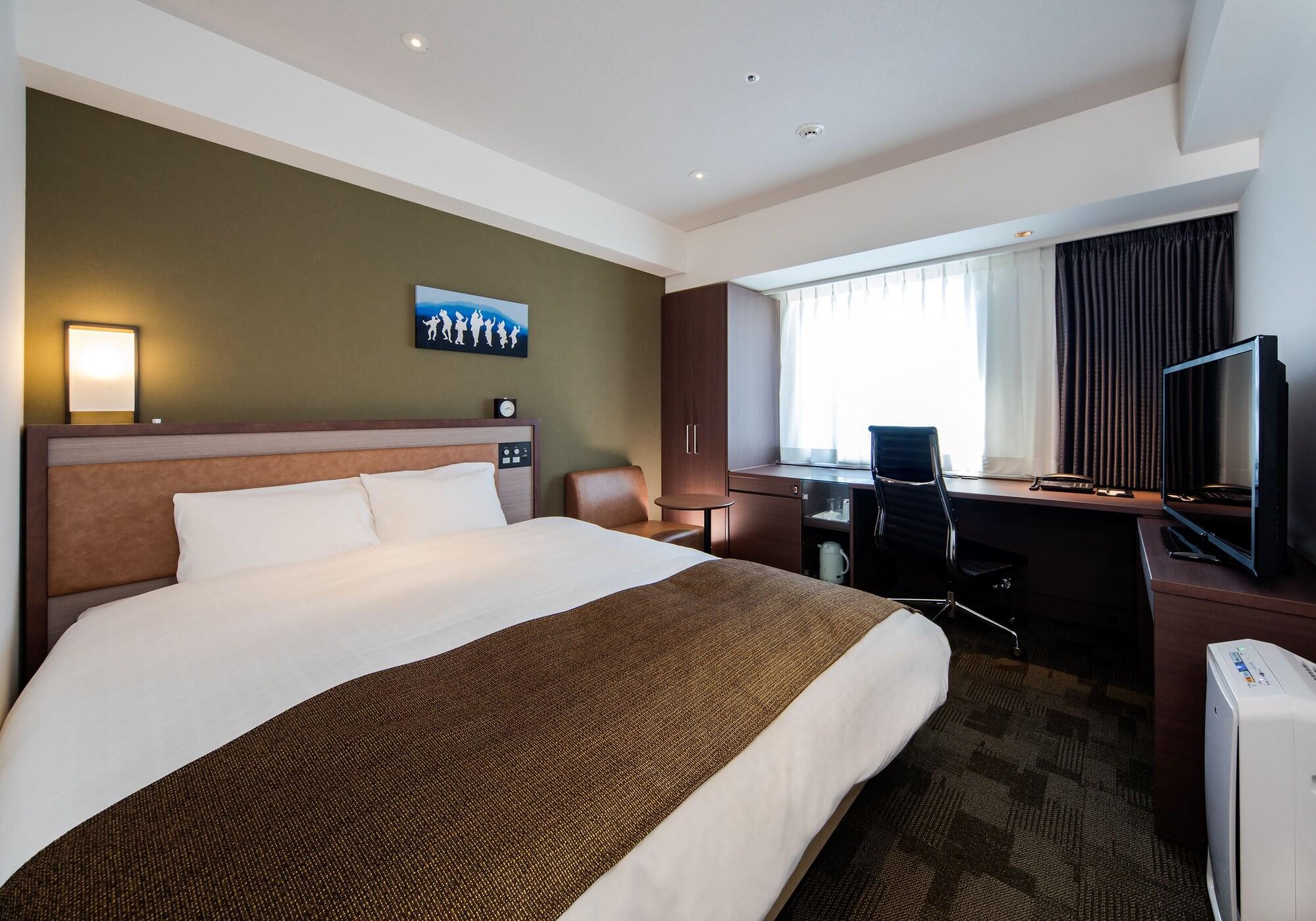 Daiwa Roynet Hotel Tokushima Ekimae Экстерьер фото